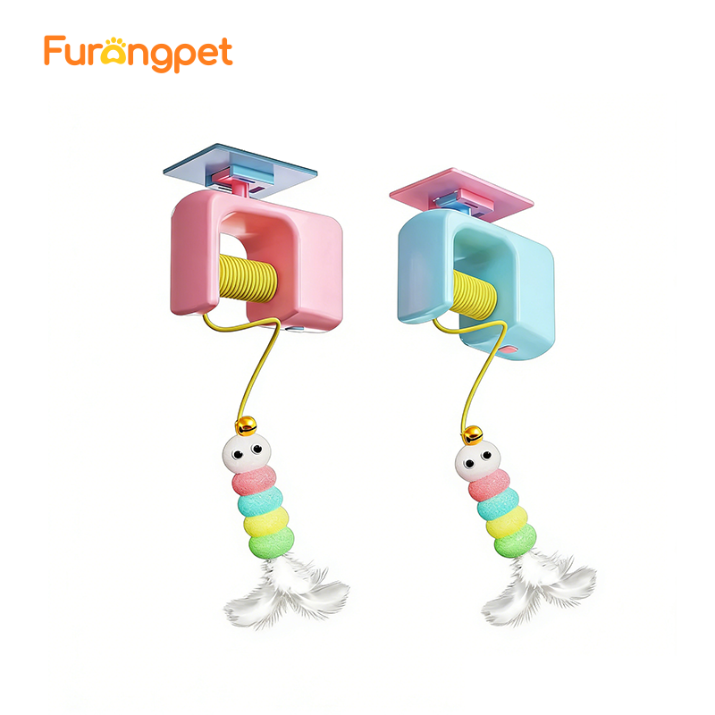 Interactive door yo-yo cat toy with self-play function