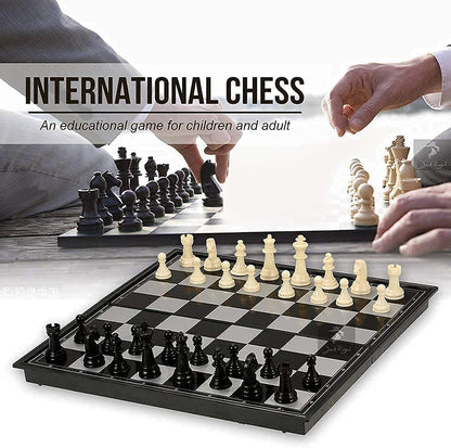 250th Anniversary Special Edition Chessboard & Pieces