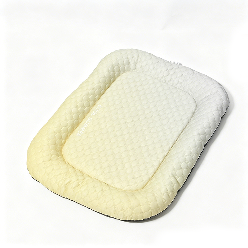 Gradient Ice Silk Pet Cooling Mat, Washable for Dogs & Cats, Multi Sizes